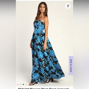 Lulu’s Blue Jacquard Strapless Maxi Dress